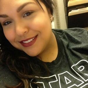 Meet your Posher, Iris